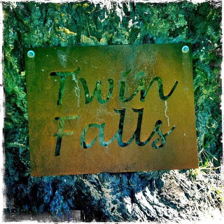 Twin Falls Bush Cottages Fitzroy Falls Rum bild