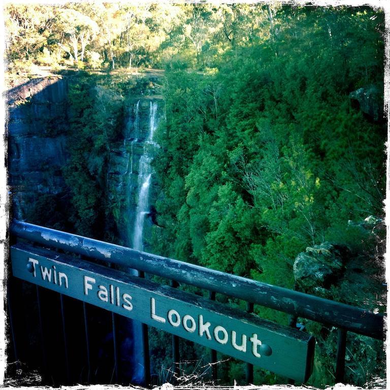 Twin Falls Bush Cottages Fitzroy Falls Rum bild